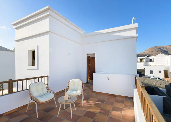 Semesterbostad Ca Esmeralda, Volcan Y Lava